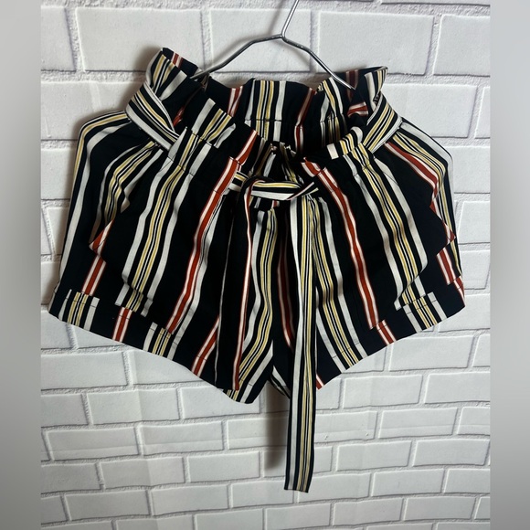 STREET WEAR SOCIETY women striped tie front shorts /size S - Picture 7 of 7